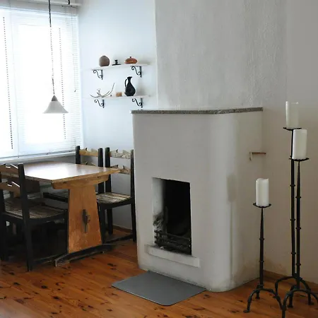 Spacious 2 Bedroom Near *
